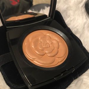 CHANEL Lumière D Été Illuminating Powder